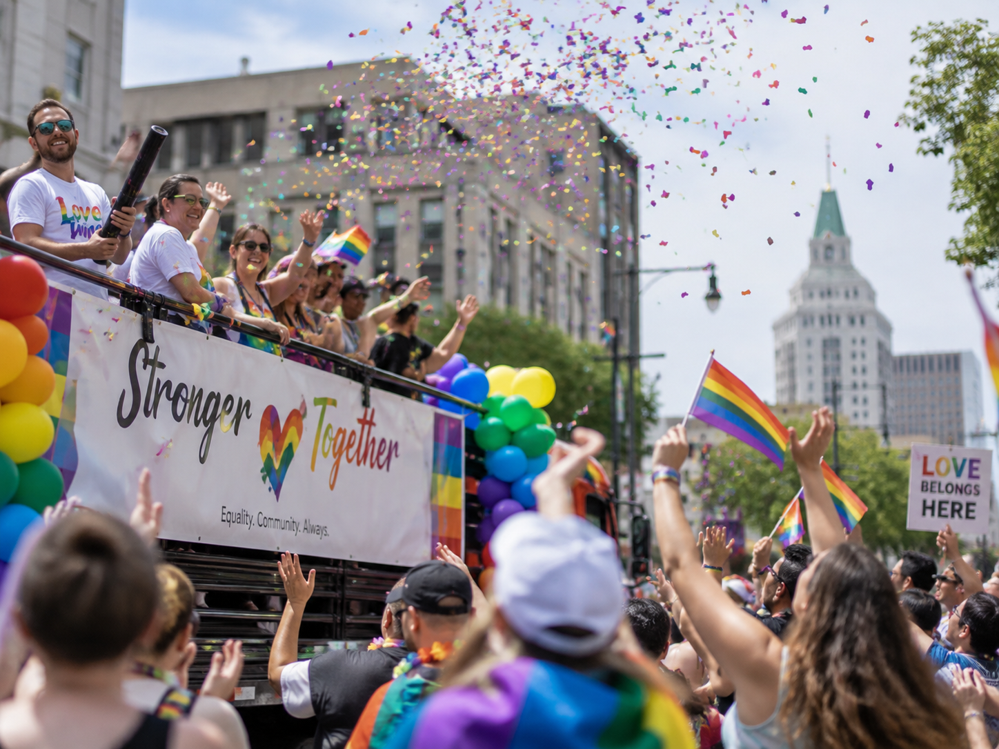 Konfettikanon på prideflak